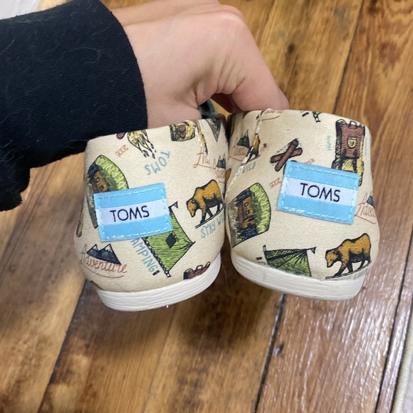 Size 10 Tom’s Espadrilles Camping Adventure Pattern - Picture 4 of 7